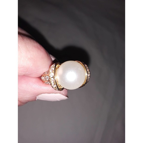 NIB 925 Pearl & Diamond Sz 9 Simulated Cocktail Statement Ring - Picture 3 of 7